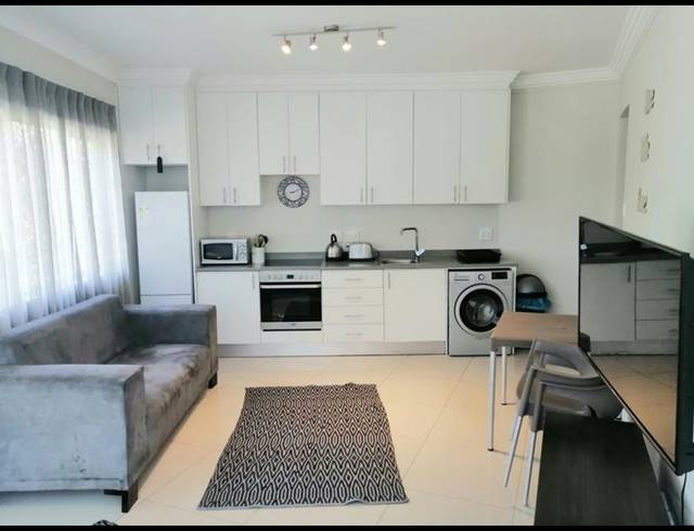 3 BEDROOM PROPERTY TO RENT IN RONDEBOSCH